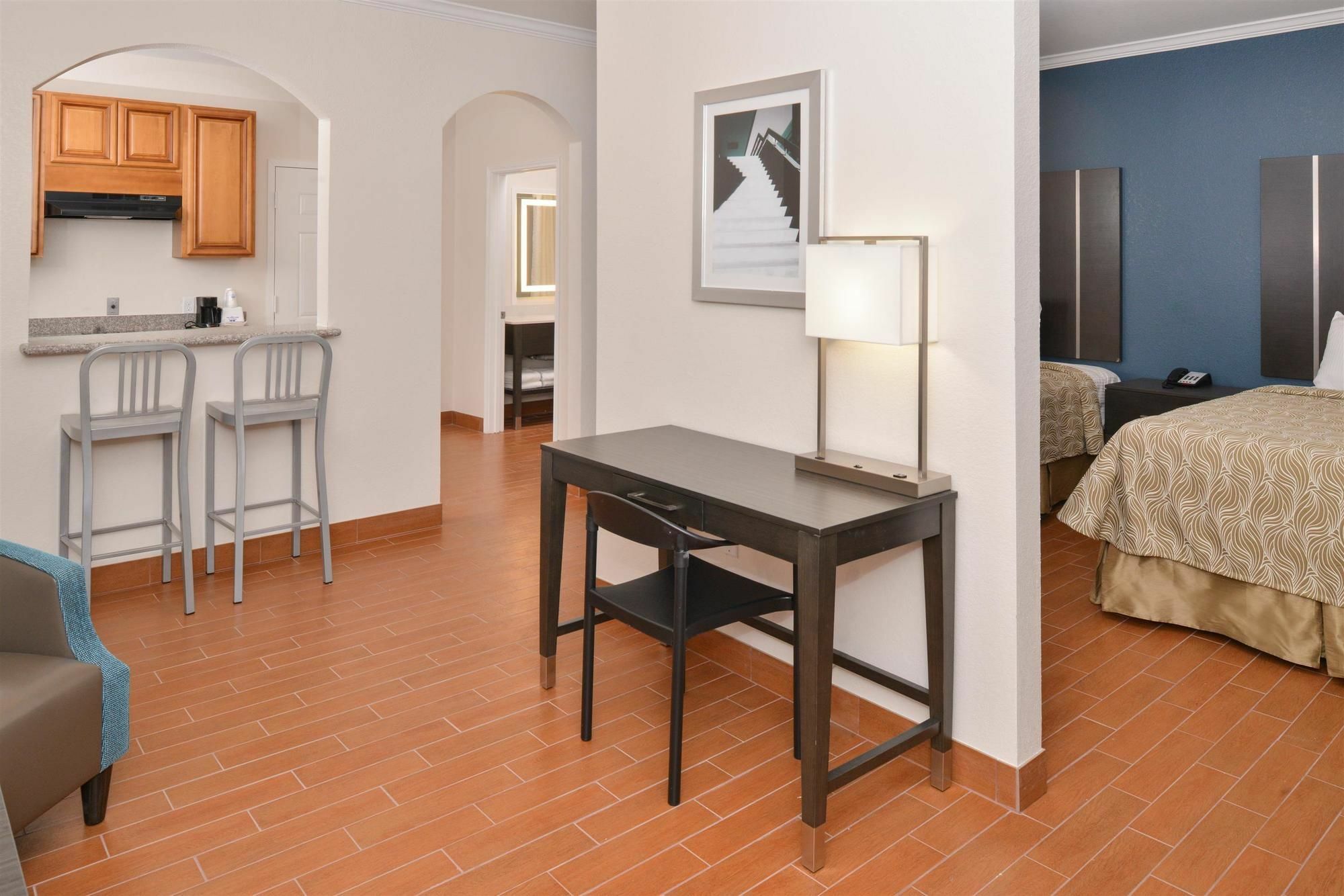 Regency Inn & Suites- Nw Houston Jersey Village Zewnętrze zdjęcie